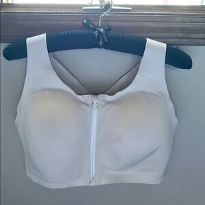 Lululemon sports bra 38E